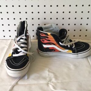 Black and white fire VANS 12